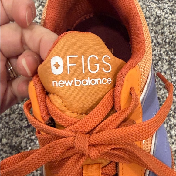 Figs New Balance Orange Athletic Workout Activewear Sneakers Unisex W 10.5/M 9 - Picture 6 of 10